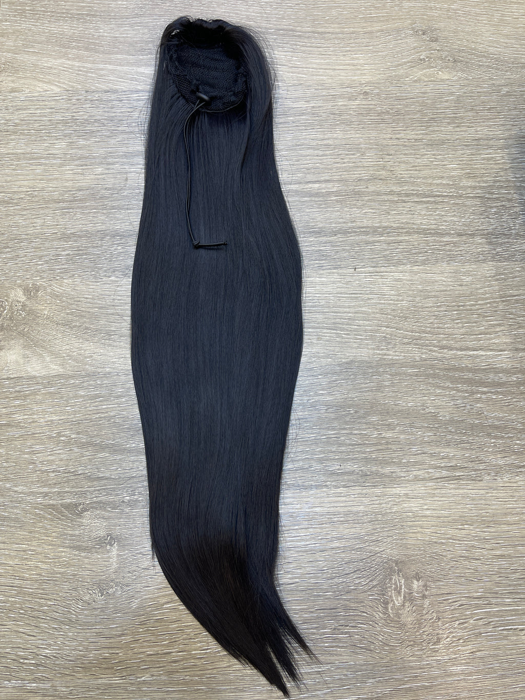 ديل حصان أستك ليس طويل - اسود فاتح