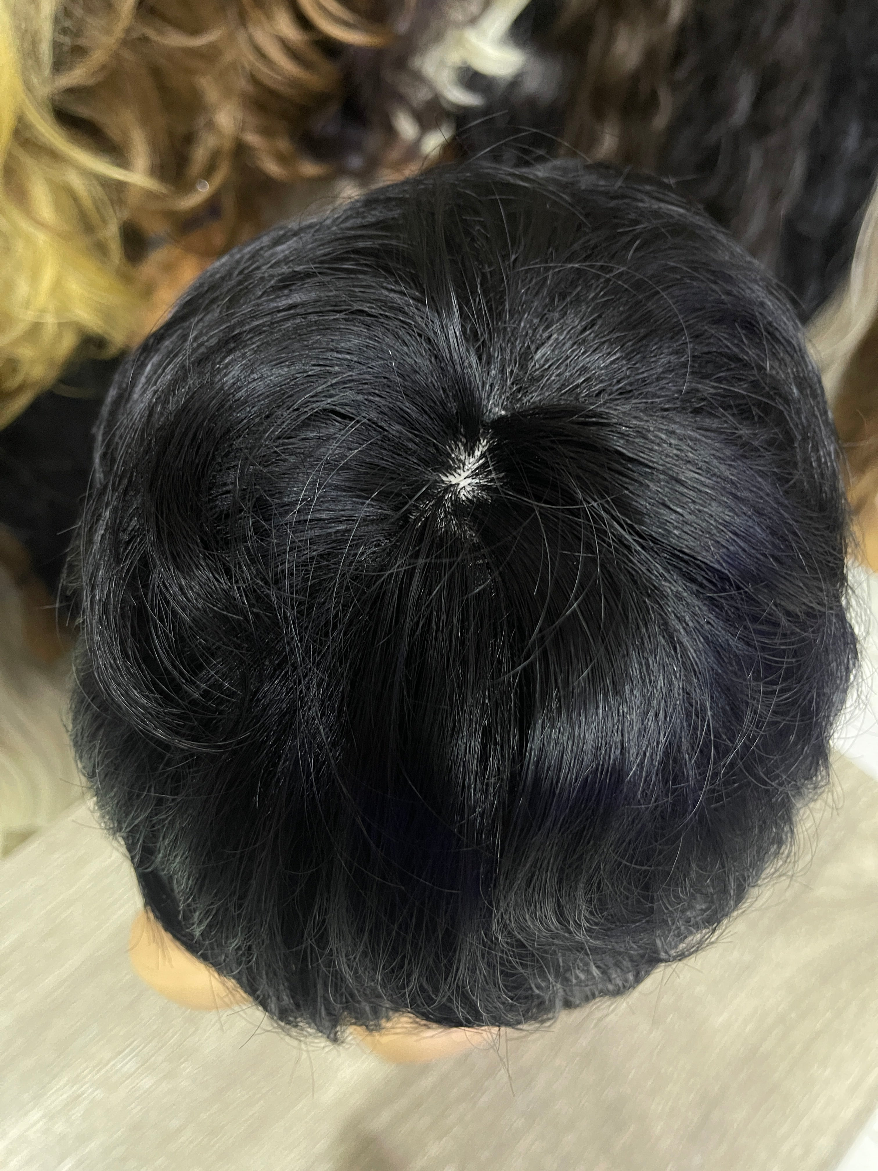 باروكة بوي كات - ناعم - اسود غامق