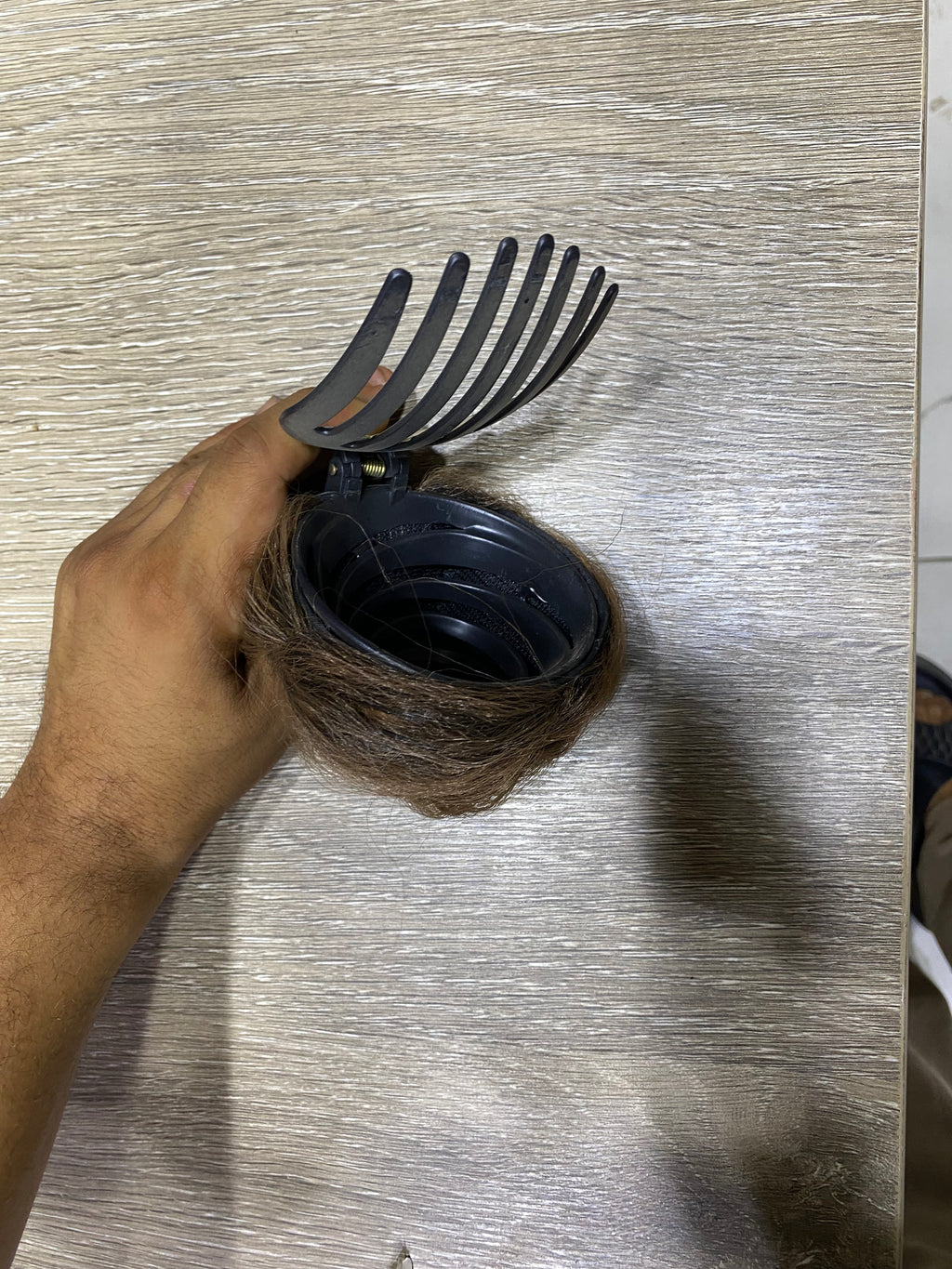 فورمة شعر كلاسيك - اسود بخصل بني فاتح مأرنج